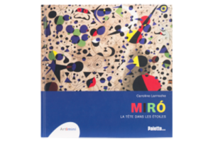 Ein Marketing-Katalog, der im quadratischen Format gedruckt wird